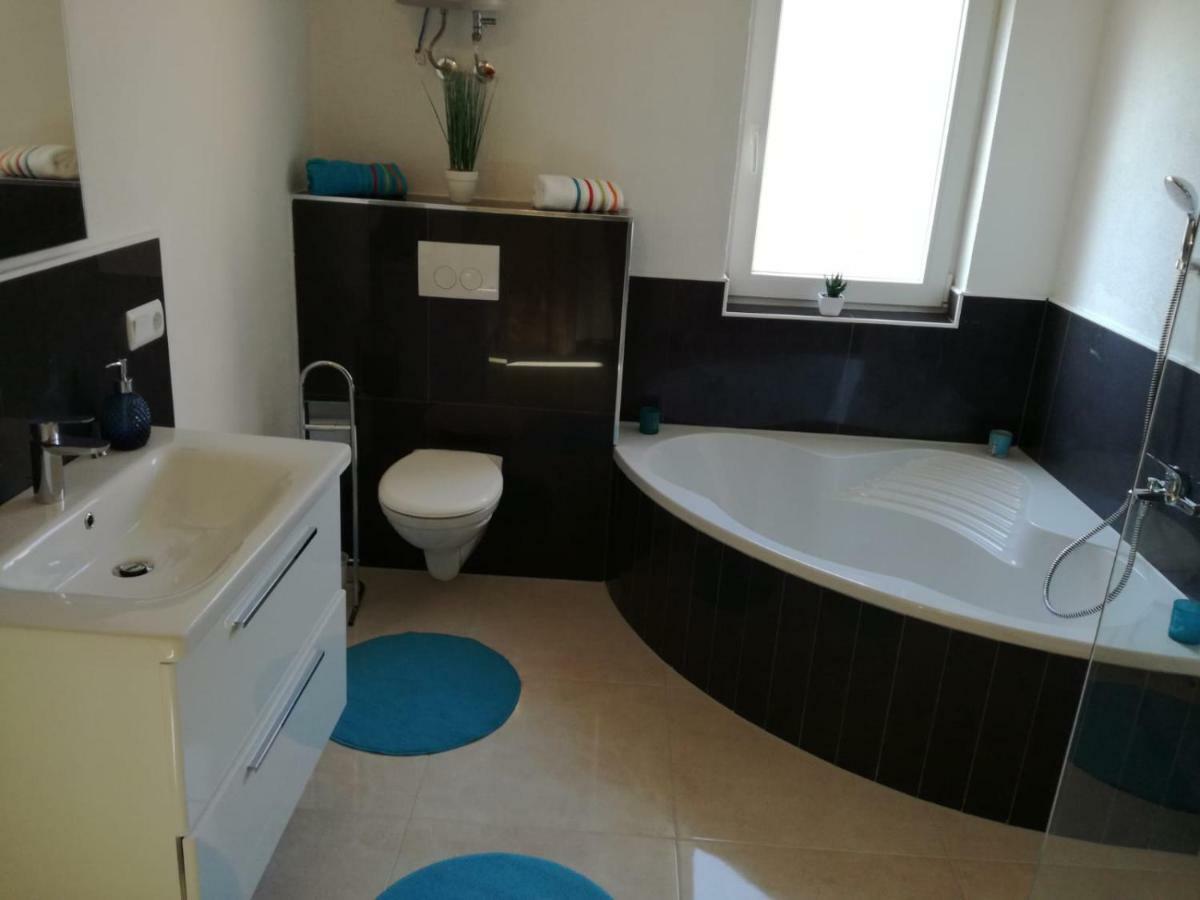 Apartman Adriatic Trogir Eksteriør bilde